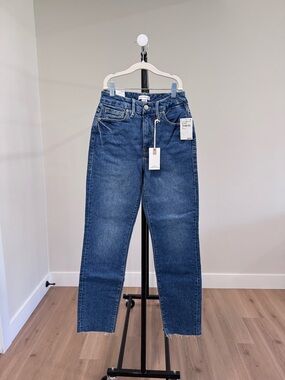 NWT Good American Good Classic Slim Straight Jeans, Raw Hem, Size 0/25